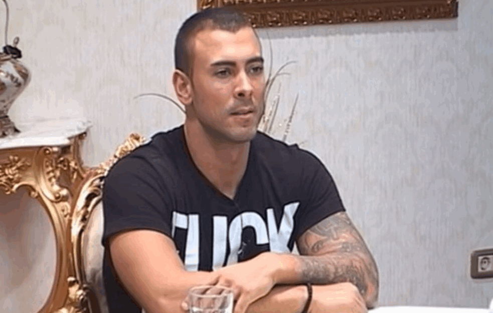 NAJPOZNATIJI SRPSKI <span style='color:red;'><b>KASKADER</b></span> IZA REŠETAKA: Uroš Ćertić je radio i u HOLIVUDU, a sada je u pritvoru zbog nošenja ORUŽJA! (VIDEO)